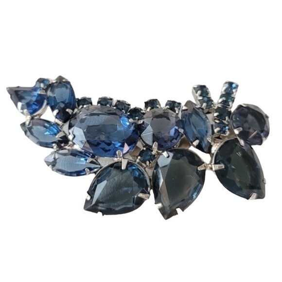 Silver Tone Prong Set Blue Rhinestone Cluster Leaf Brooch Pin E516 - Picture 1 of 10